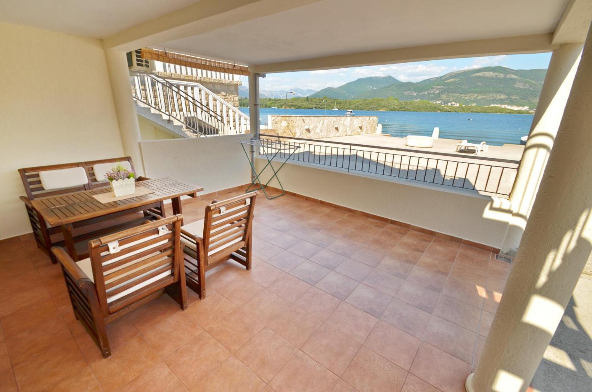 Dubravcevic Residence Tivat Exterior foto